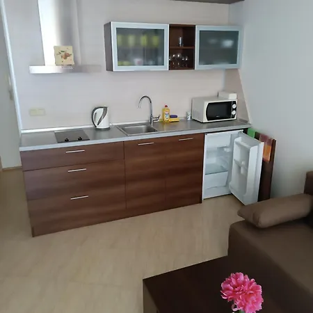 Midia Grand - S Vyhledem Na * Aheloy